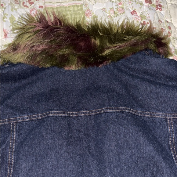 Urban Outfitters M/L Faux Fur Jean Jacket - Picture 5 of 5